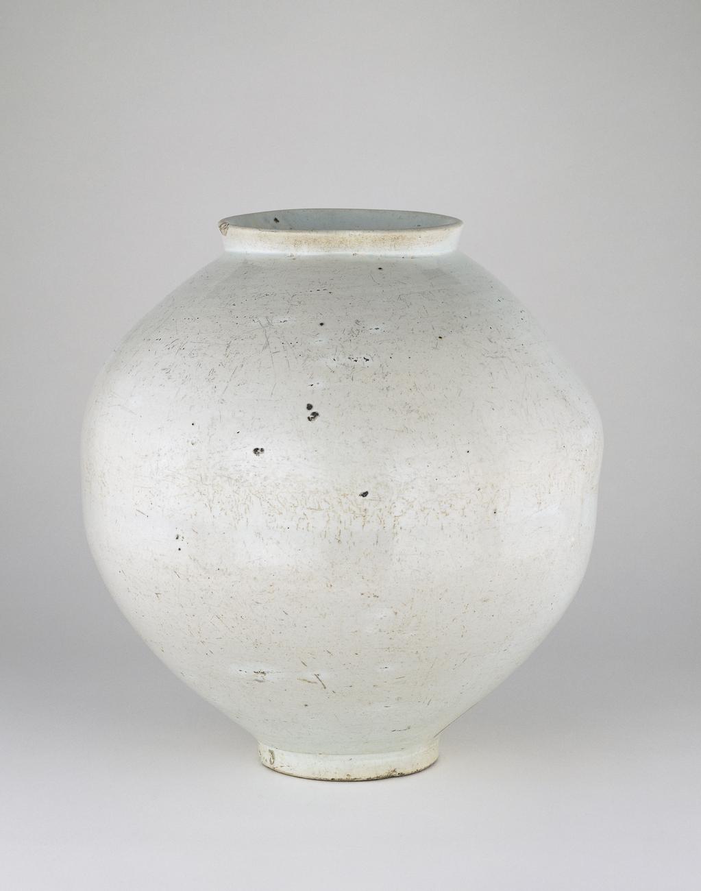 Moon jar