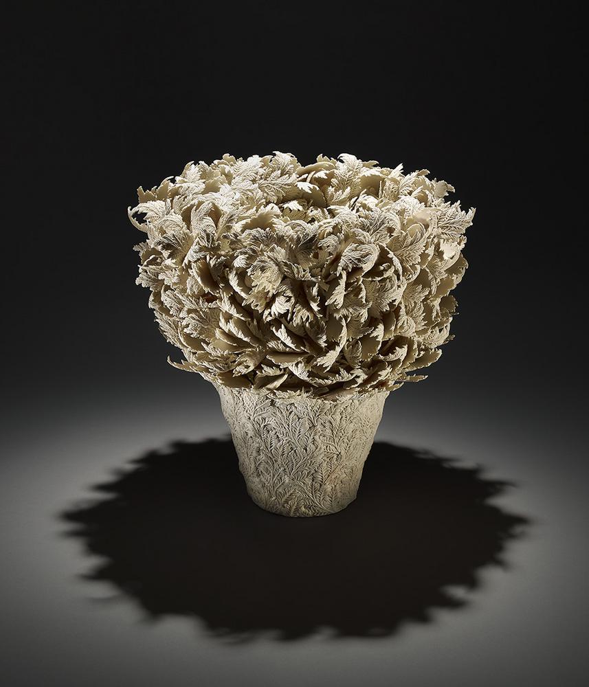 Vase by Hosono Hitomi